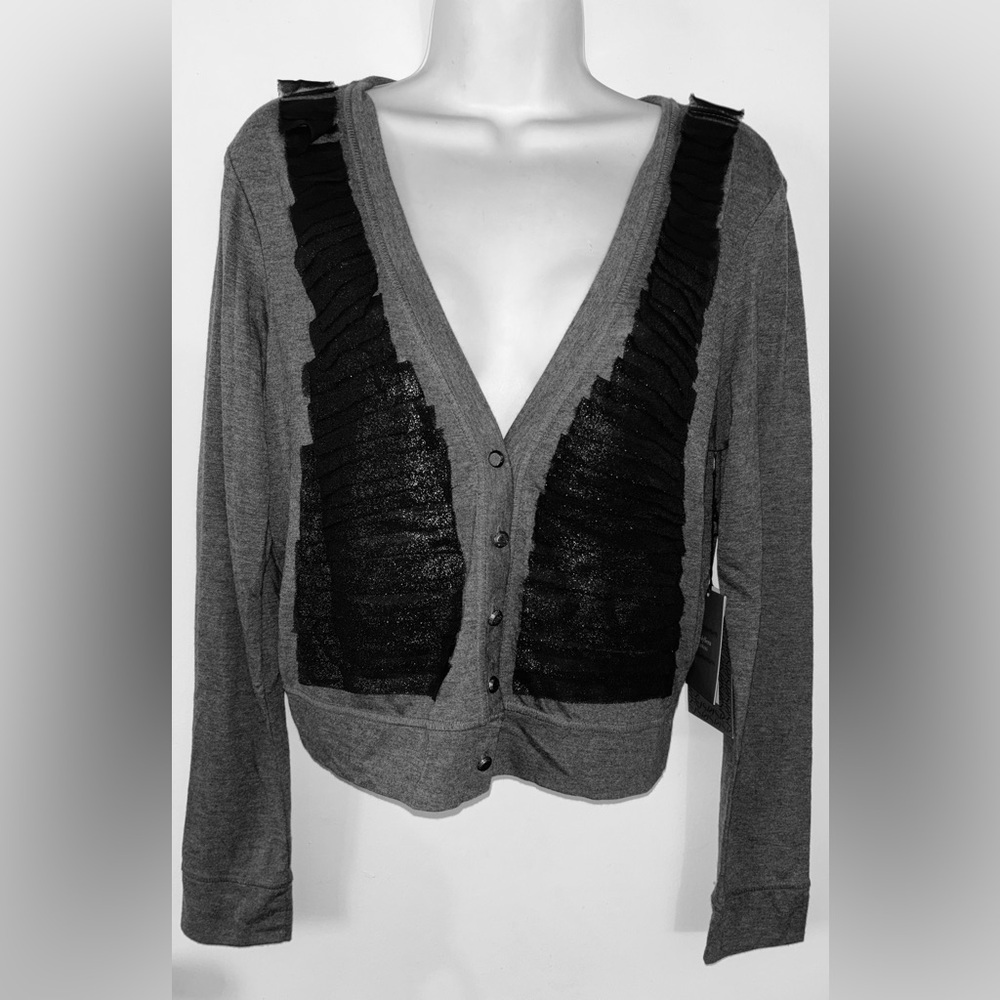 Vera Wang Women’s Light weight Cardigan Sweater button up ruffle medium NWTS